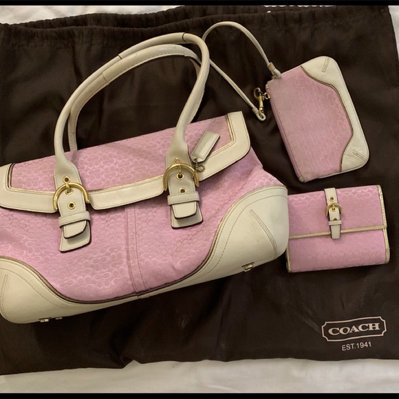 Coach Set - Picture 1 of 11